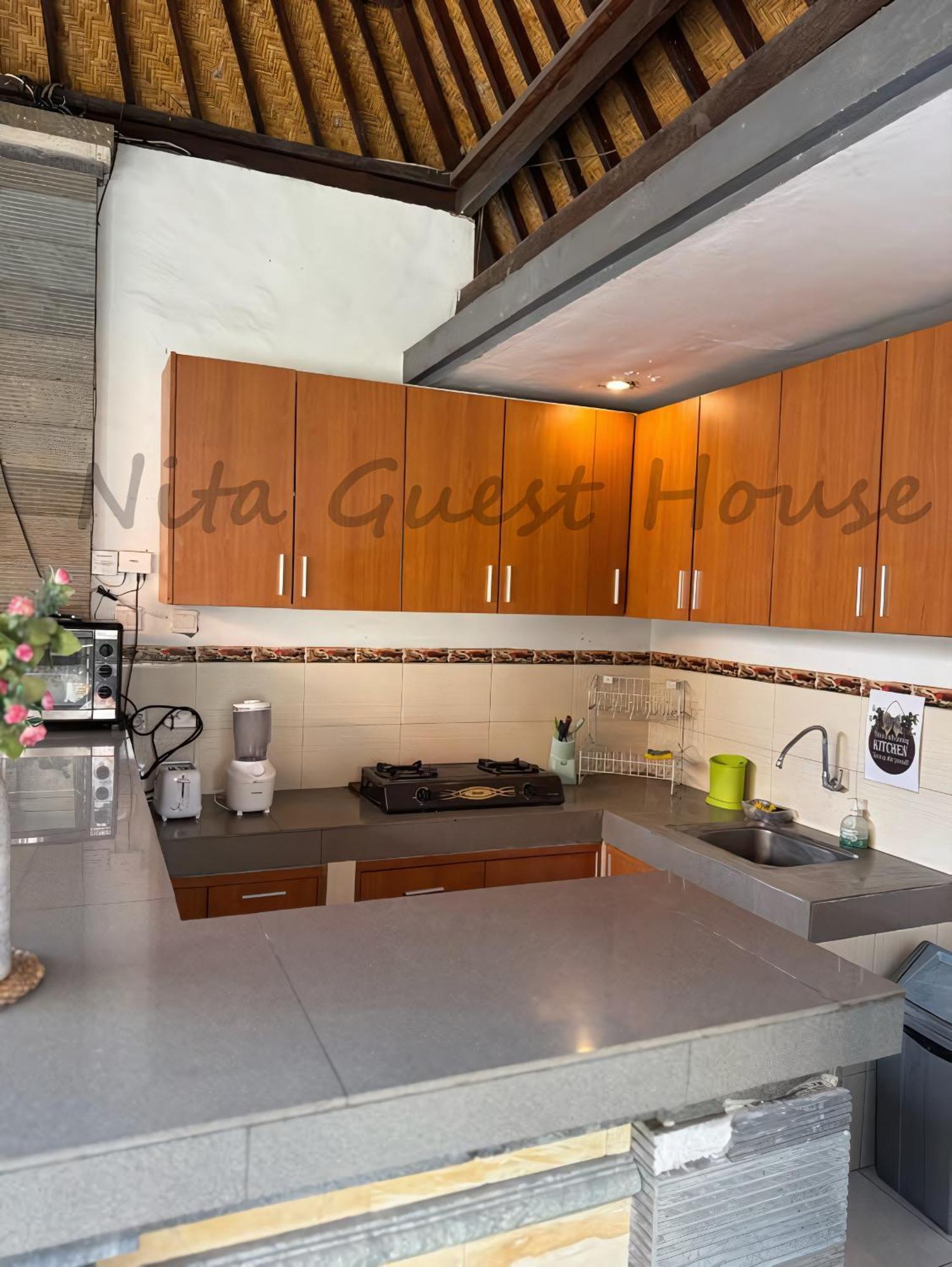 Nita Guest House Bali Canggu  Exterior photo