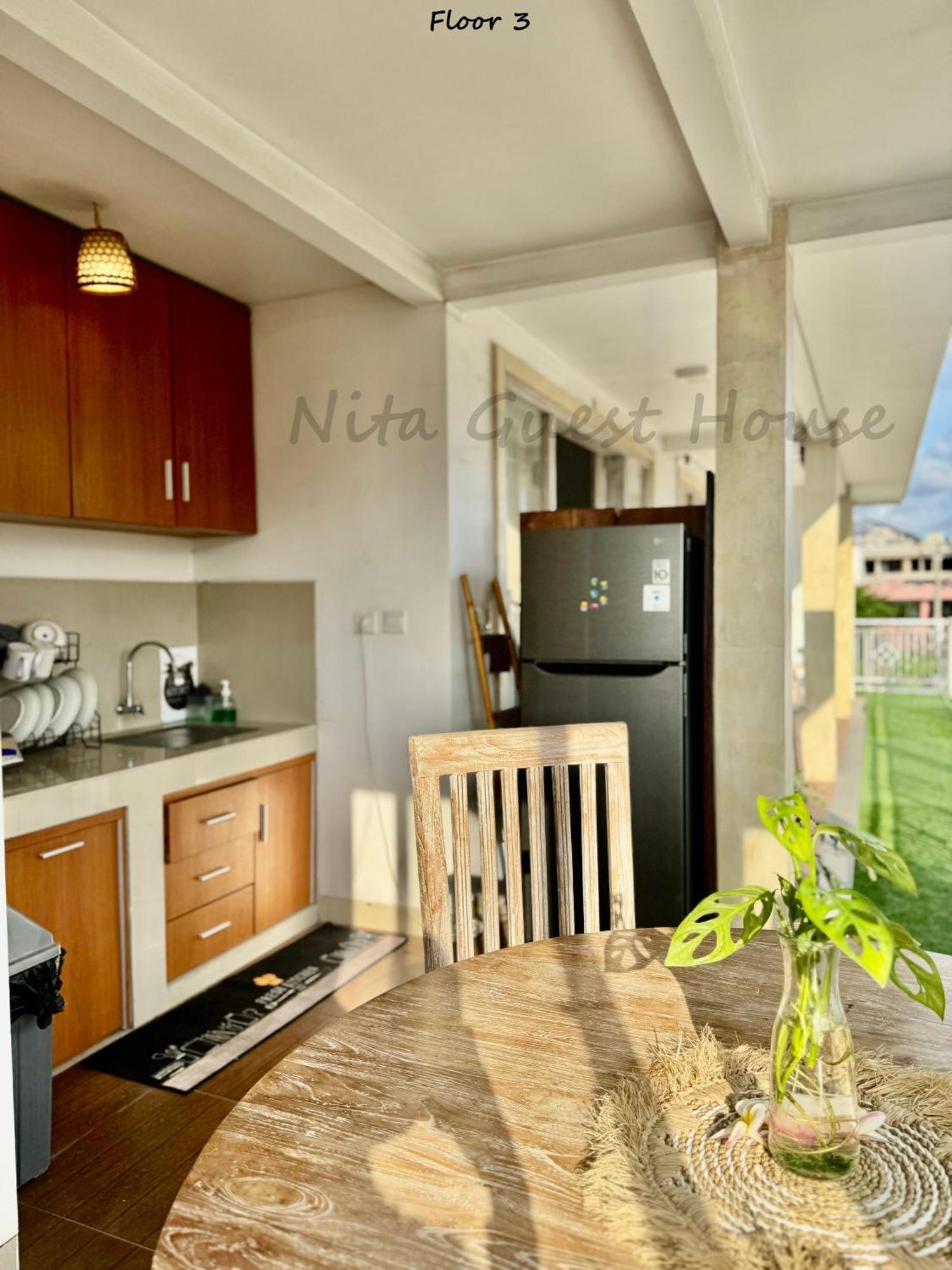 Nita Guest House Bali Canggu  Exterior photo