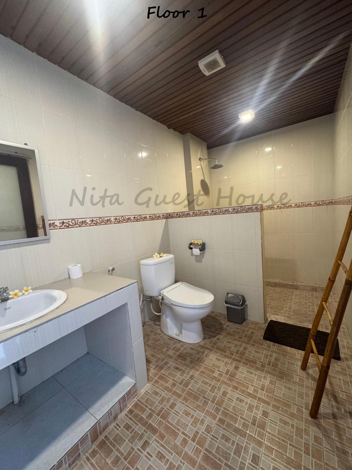 Nita Guest House Bali Canggu  Exterior photo